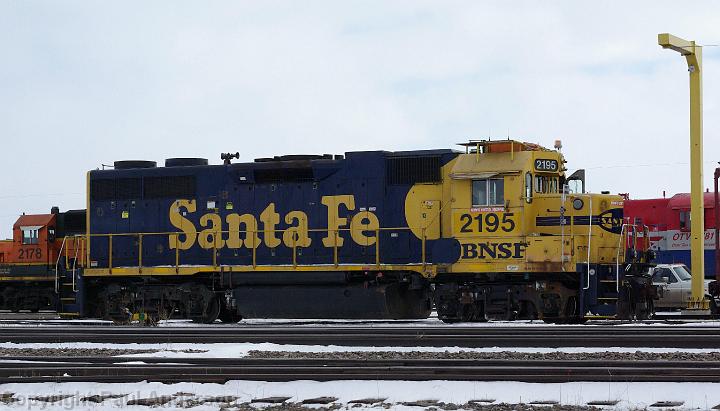 BNSF 2195 - GP38.jpg